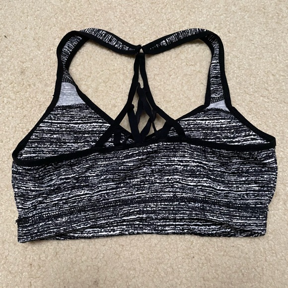 Material Girl Active Black White Sports Bra - Picture 2 of 3